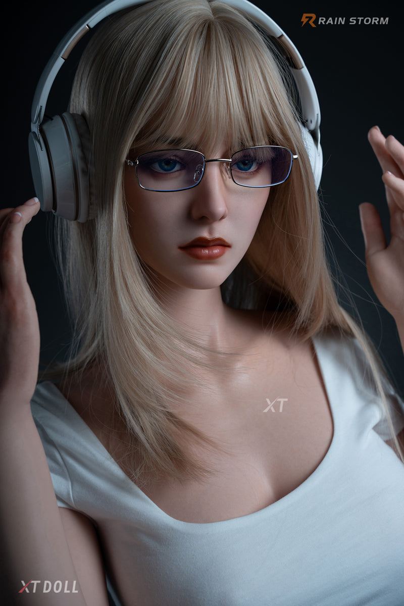 163cm 5ft3 F-cup Irina Silicone (XT-18)