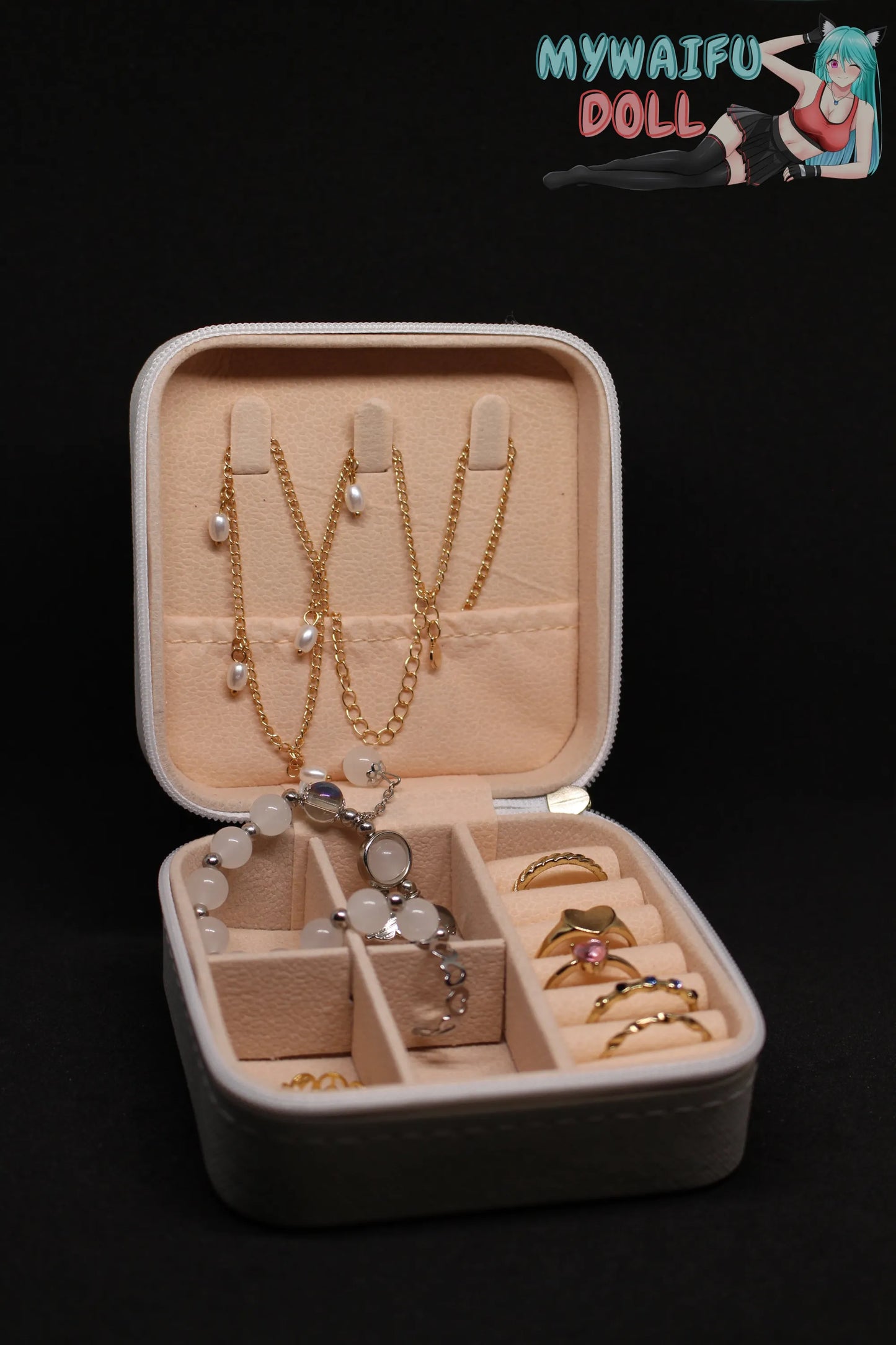 Compact Jewelry Box