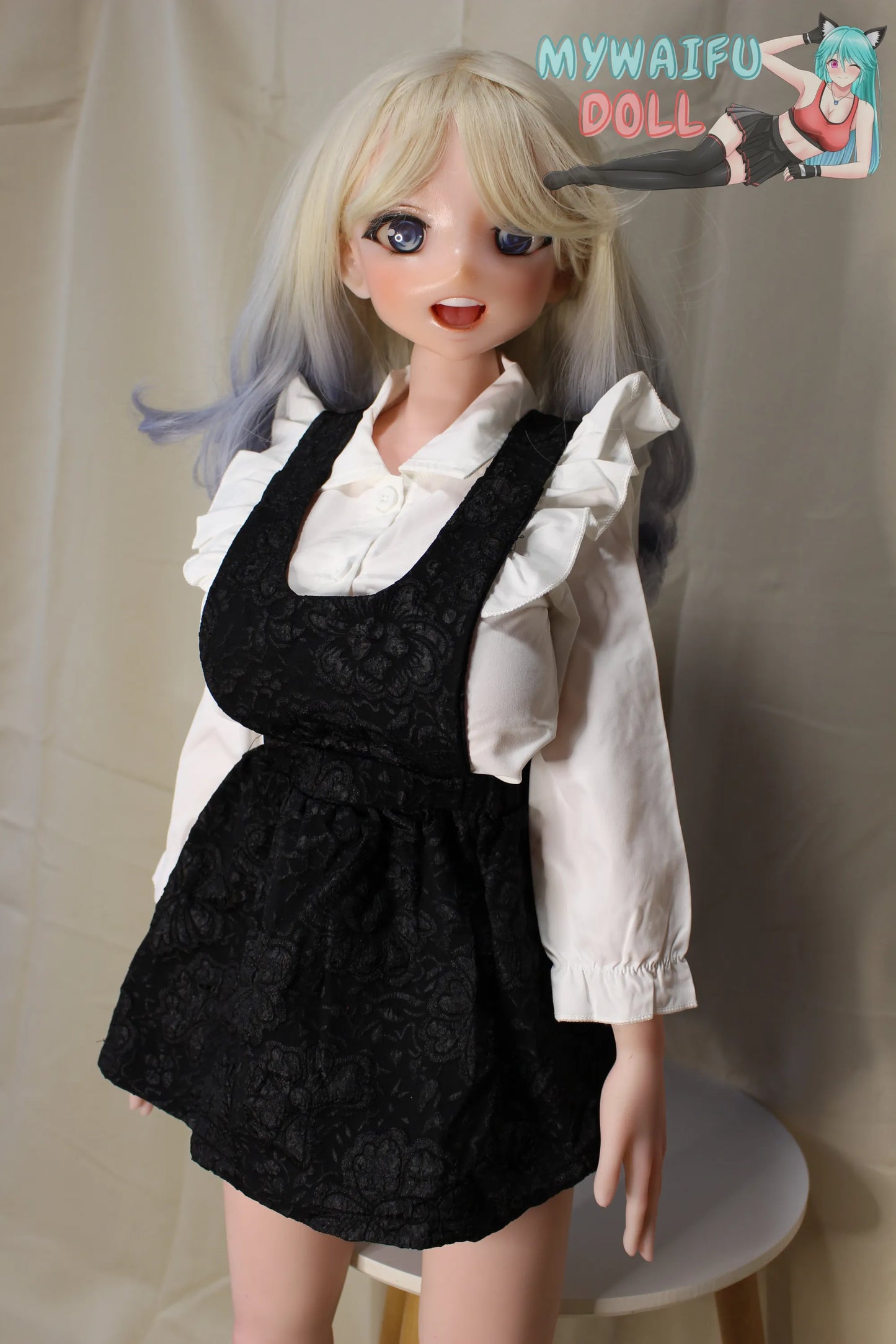 Premium Maid-Inspired Outfit – Elegant & Detailed