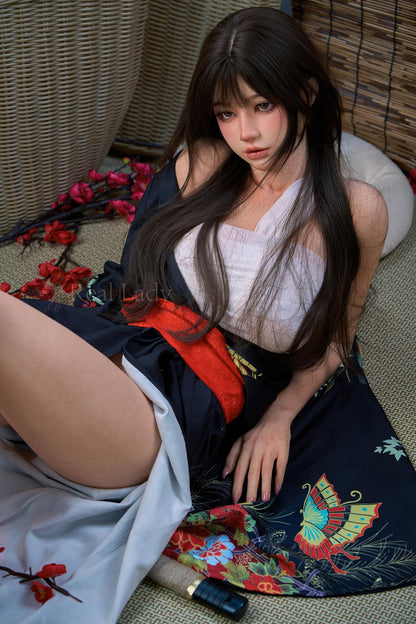 Japanese sex doll RL150 T4 Evie Silky Cream