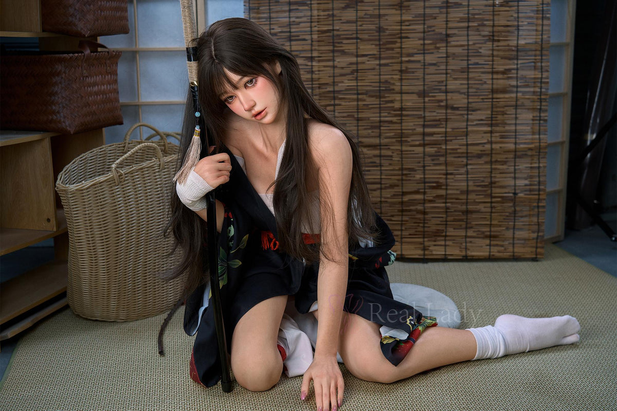 Japanese sex doll RL150 T4 Evie Silky Cream